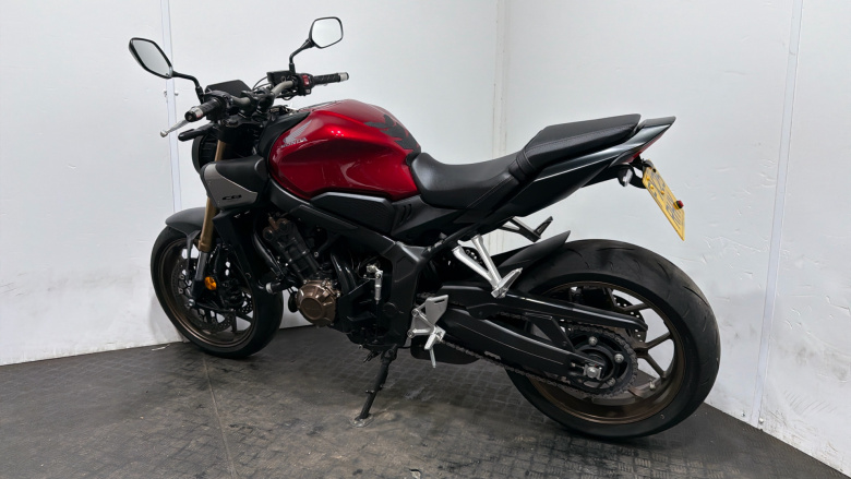 24MY Honda CB650R E-Clutch